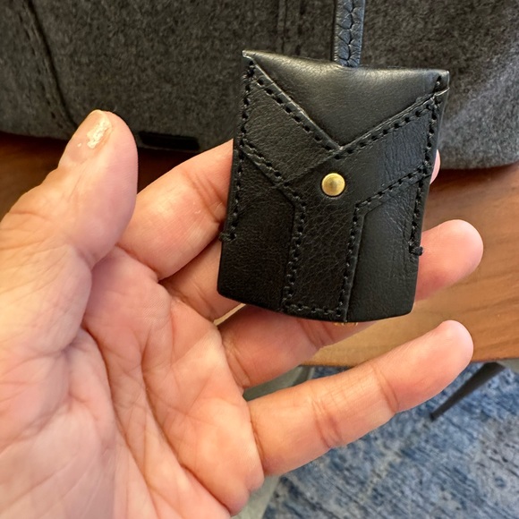 YSL XL Gray Muse Wool Shoulder Bag - Picture 4 of 17